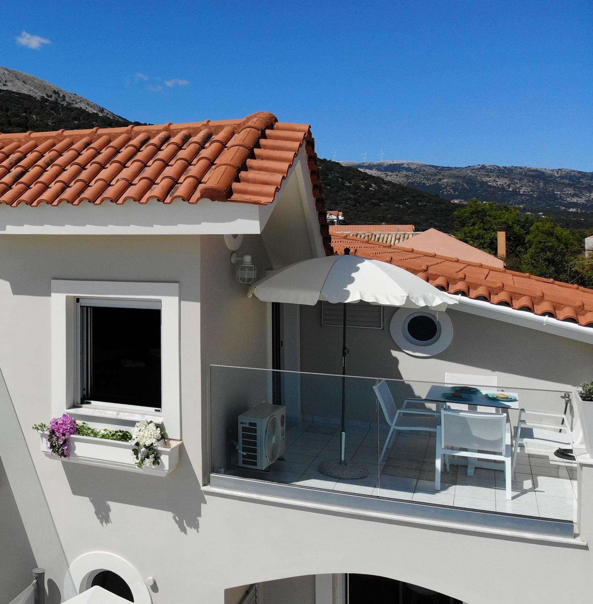 Sunrise Bay Apts Agia Efimia Zimmer foto