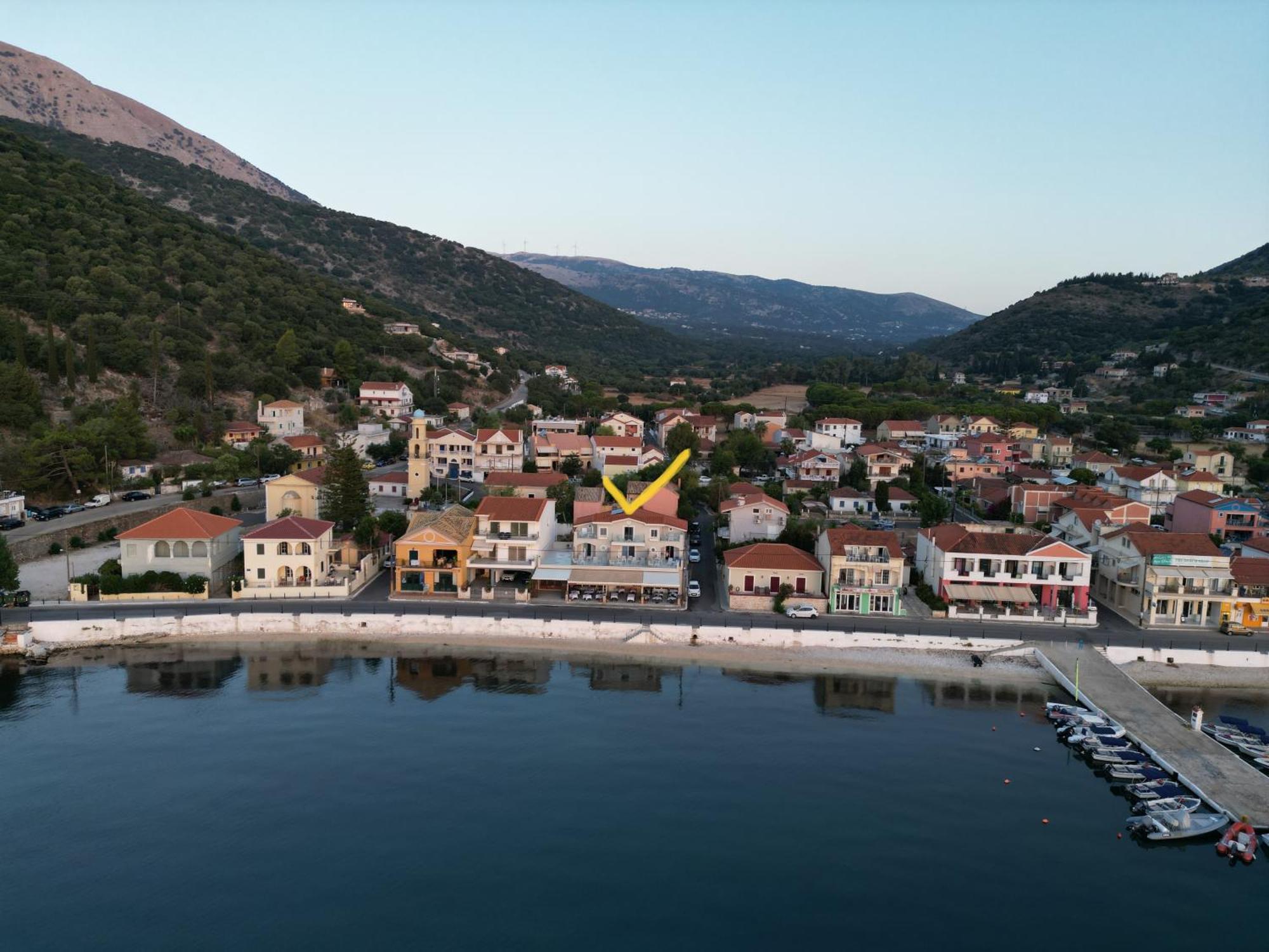 Sunrise Bay Apts Agia Efimia Exterior foto